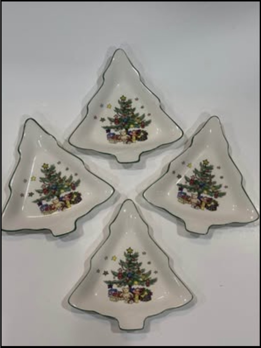 Set of 4 NIKKO Christmastime Happy Holidays Tree-Shaped Holiday Special Dishes